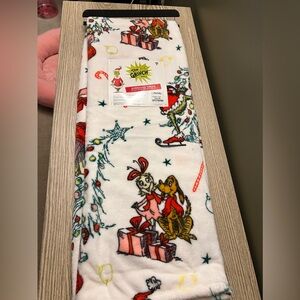 Grinch blanket
